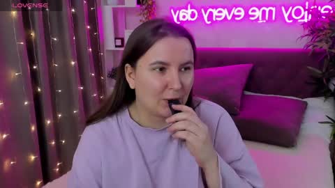 Kate online show from April 2026 06:25:01 AM