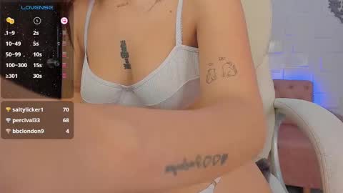 katyaroberts online show from December 2024 04:09:02 PM