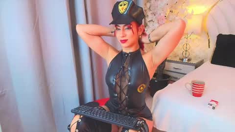 Snapshot of katyjackson chatting on April 2026 02:07:02 PM katyjackson online show from April 2026 02:07:02 PM
