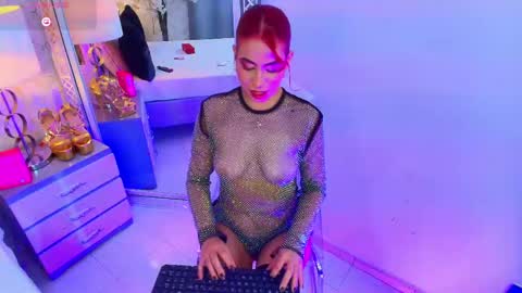 Snapshot of katyjackson chatting on April 2026 02:03:02 PM katyjackson online show from April 2026 02:03:02 PM