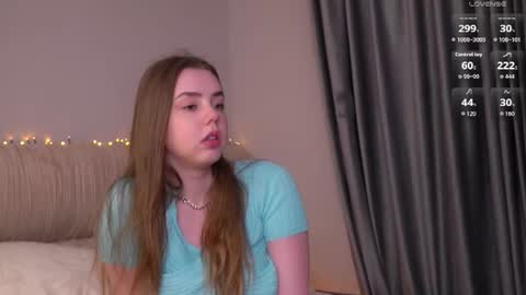 Snapshot of katymolly chatting on July 2026 05:33:02 PM Mia Lovense is active Private is Open online show from July 2026 05:33:02 PM