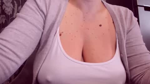 Katy online show from February 2026 06:22:02 AM