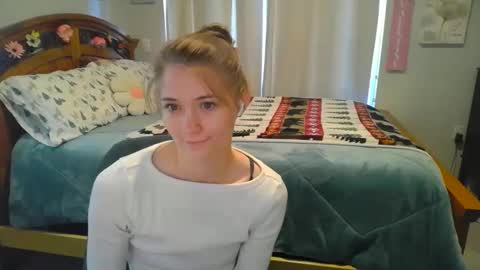 Katy online show from February 2025 08:42:01 PM