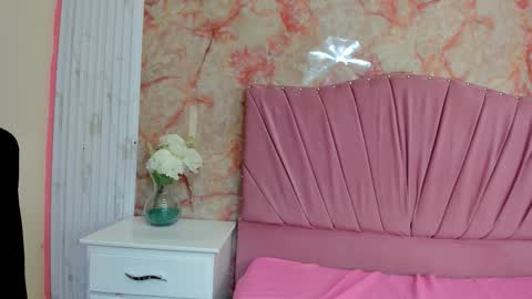 katysweetas online show from December 2025 07:51:01 PM