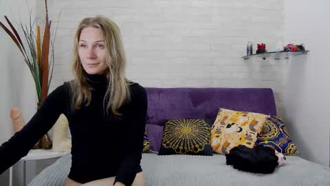 Katy online show from September 2025 08:13:02 AM