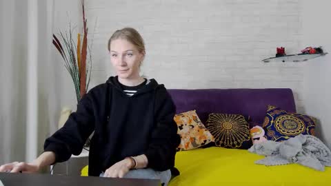 Katy online show from September 2025 07:44:01 AM