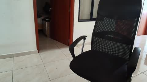 Kauri Lop online show from January 2025 04:44:02 PM