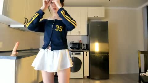 Snapshot of kawai_mai chatting on June 2026 01:34:02 PM mai online show from June 2026 01:34:02 PM