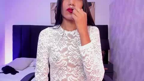 Kayla  online show from October 2025 11:50:02 AM