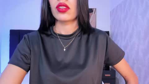 Kayla  online show from December 2025 11:36:02 AM