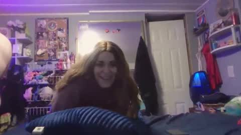 M and K online show from April 2026 05:08:01 AM