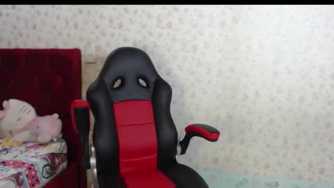 Kayla online show from October 2025 01:49:01 AM