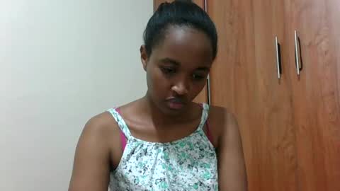 Snapshot of kaylar005 chatting on July 2026 12:44:01 PM kaylar online show from July 2026 12:44:01 PM