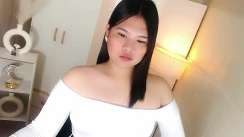 Y O U R        F U T U R E       K A Y L E E  online show from February 2026 01:21:01 AM