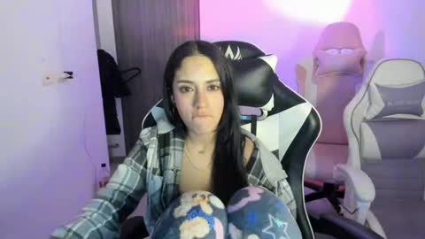 kaylie online show from October 2025 04:02:02 AM