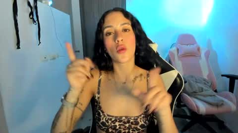 kaylie online show from November 2025 11:15:01 PM