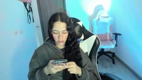 kaylie online show from December 2025 11:05:01 AM