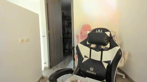 kaylie online show from January 2026 04:23:02 PM