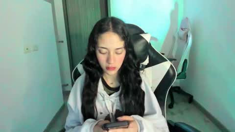 kaylie online show from January 2026 11:04:01 AM