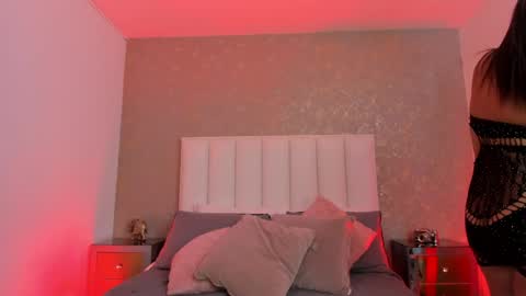 kayliebrooks online show from April 2026 08:02:02 PM