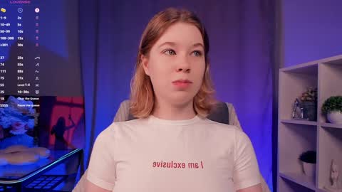 Snapshot of kaylisse chatting on October 2025 11:29:01 AM Hi Im Arina 3 online show from October 2025 11:29:01 AM