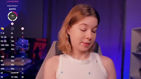 Snapshot of kaylisse chatting on November 2025 09:31:01 AM Hi Im Arina 3 online show from November 2025 09:31:01 AM