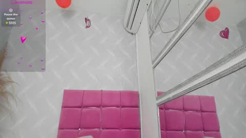 Kayna online show from February 2025 07:28:02 PM