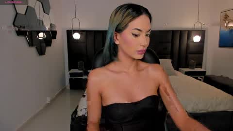 Snapshot of kayralanne chatting on April 2026 03:53:02 AM Kay online show from April 2026 03:53:02 AM