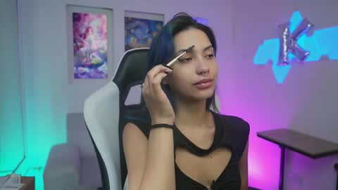 Kayra online show from November 2025 12:05:02 PM