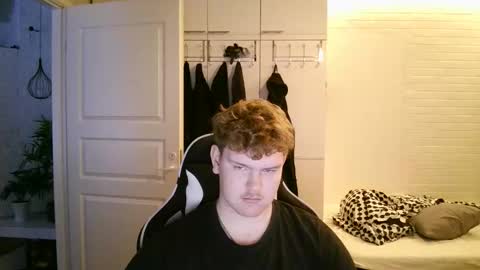 Aatu online show from November 2025 08:24:01 AM