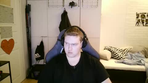 Aatu online show from January 2026 06:22:02 PM