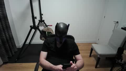 Neon online show from March 2026 06:02:01 PM