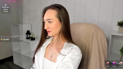 Kelly GMT 2 Su We Th Fr Sa   0300AM-09-00AM   online show from February 2026 05:22:02 AM