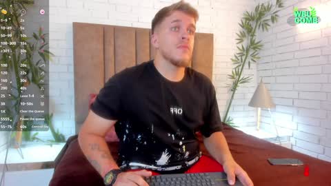 Snapshot of keane_lee chatting on December 2024 07:38:02 PM Keane online show from December 2024 07:38:02 PM