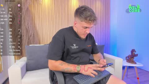 Snapshot of keane_lee chatting on January 2025 10:59:01 PM Keane online show from January 2025 10:59:01 PM