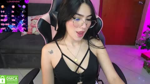 keeiity_moon online show from December 2024 02:10:02 PM