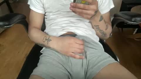 Keesey23 online show from February 2026 10:06:01 PM