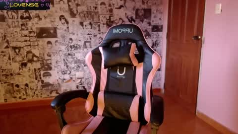 Kimk online show from February 2025 09:52:01 PM