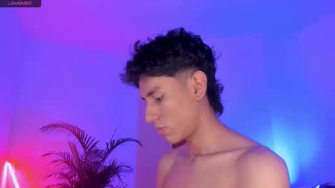 Alejandro Gonzalez online show from September 2025 02:27:02 AM