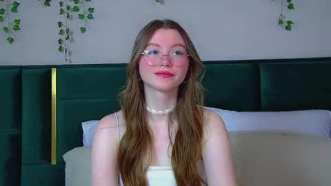 Keira online show from February 2025 06:26:02 AM