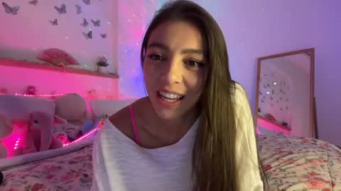 Snapshot of keirasworld chatting on June 2026 12:13:02 AM keira online show from June 2026 12:13:02 AM