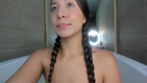 keiry_gonzalez23_aws online show from October 2025 01:14:01 AM