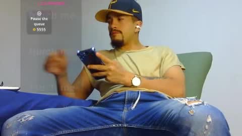 Snapshot of keivid_2303 chatting on July 2026 03:33:02 AM david online show from July 2026 03:33:02 AM
