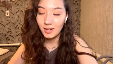 Kely online show from September 2025 11:12:01 AM