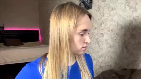 Sylvia online show from November 2025 08:08:02 AM