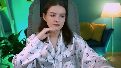 kelliebanshe online show from March 2026 04:18:02 AM