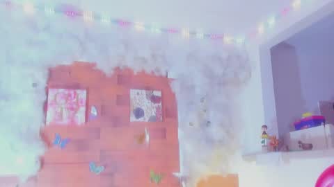 kelly__thomson online show from February 2025 03:05:01 PM