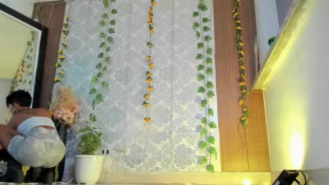 kelly__thomson online show from May 2026 08:07:01 PM