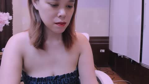 Kelly online show from April 2026 03:17:02 AM