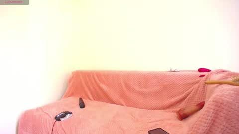 Snapshot of kelly_blue chatting on November 2025 07:57:01 PM Kelly online show from November 2025 07:57:01 PM